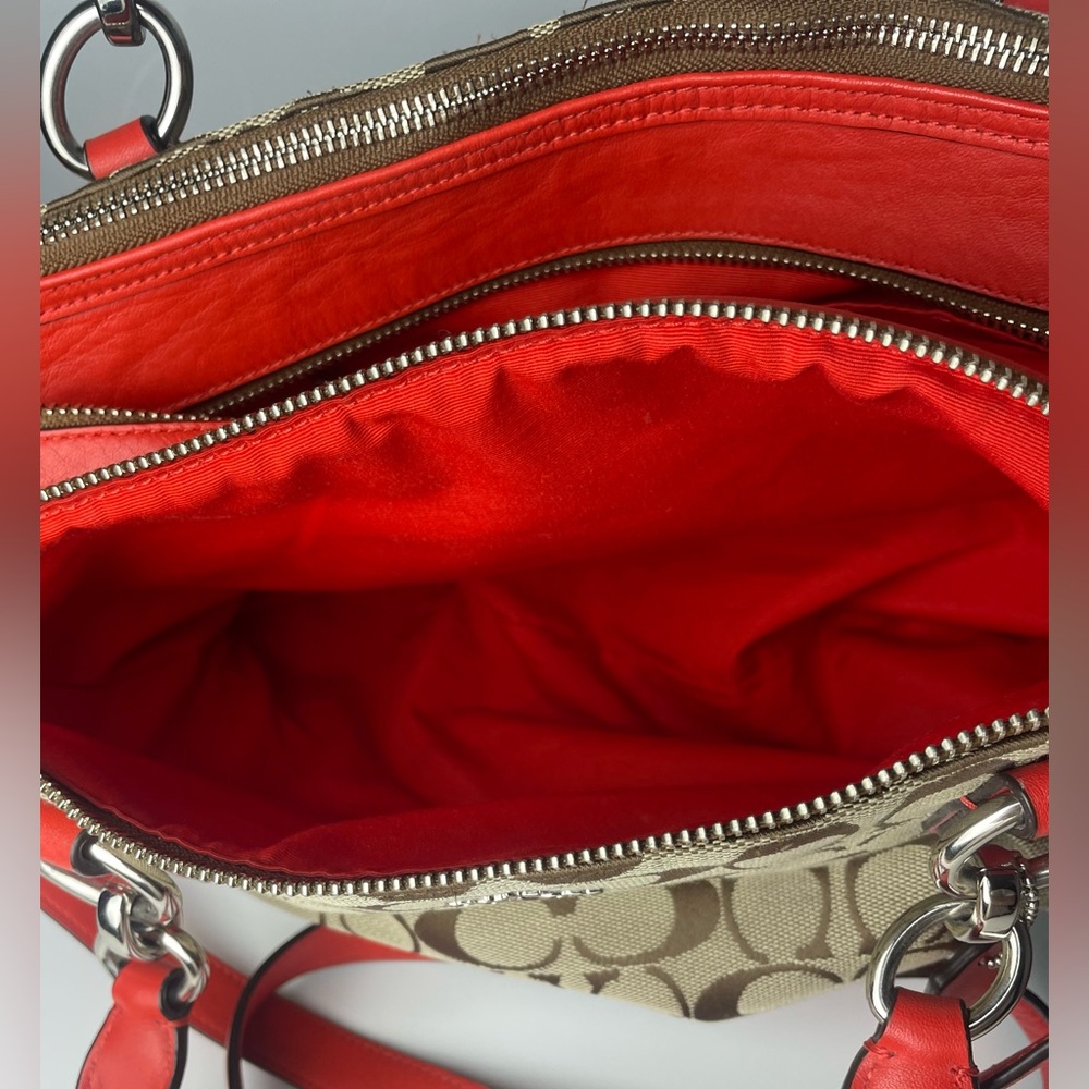 $25 LS Coach Colette Red & Khaki Signature Carryall w/COA - Picture 12 of 16